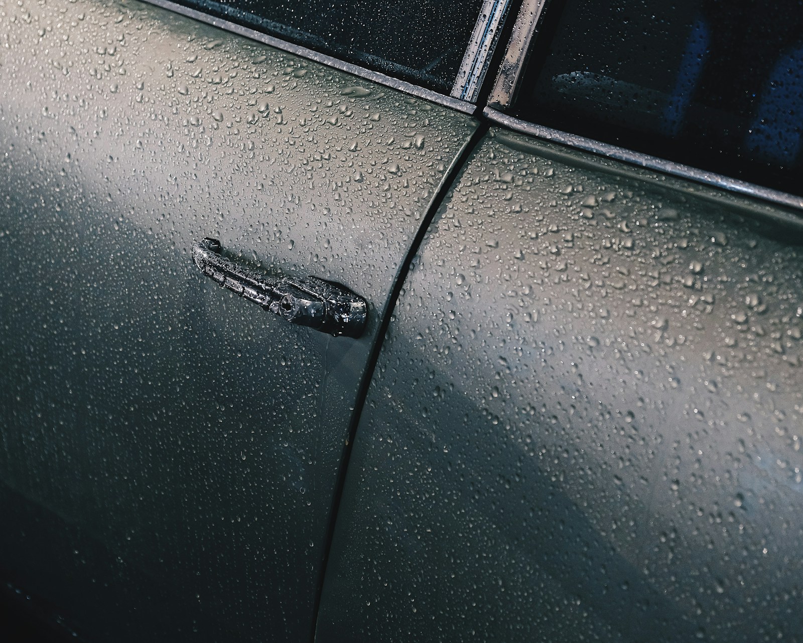 Water beading on the body after coating treatment